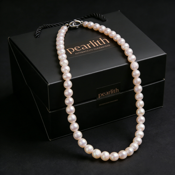 Timeless Minimal Freshwater Pearl Necklace
