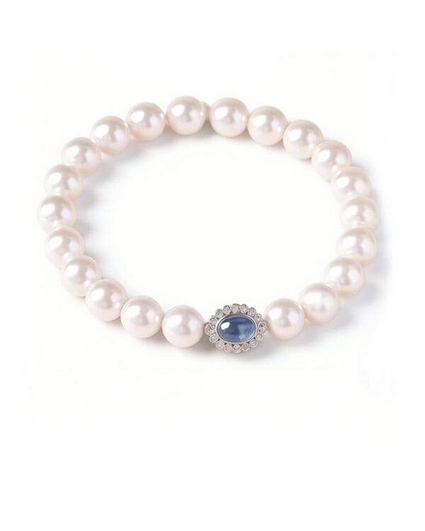 Saphira Halo Pearl Bracelet – Vintage-Inspired Freshwater Pearl Bracelet with Blue Gemstone