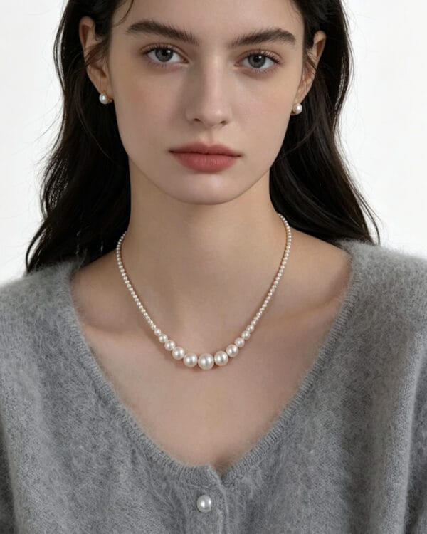 14K Gold Smile Celeste Necklace